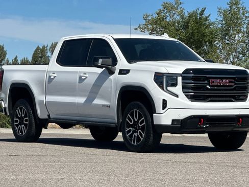Used 2026 GMC Sierra 1500 AT4 w/ AT4 Premium Package AWD/4WD image 9