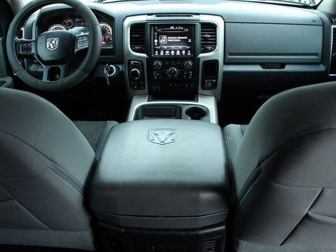 Used 2015 RAM 1500 Lone Star AWD/4WD image 14