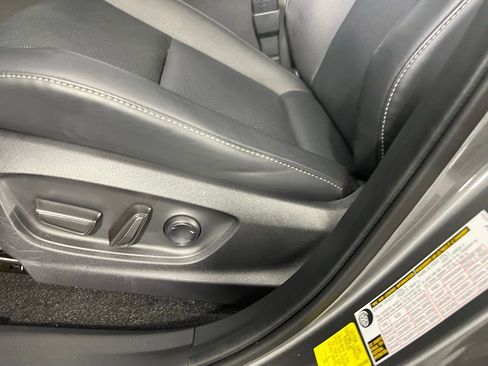 Used 2025 Toyota Crown Platinum image 26