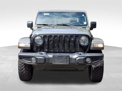 Used 2021 Jeep Gladiator Sport AWD/4WD image 2