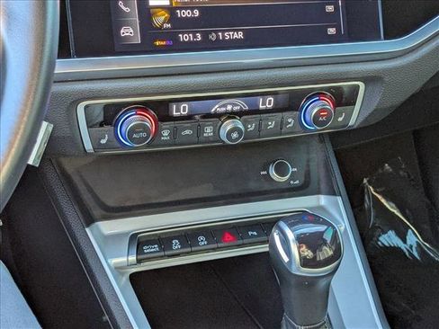 Used 2022 Audi Q3 2.0T Premium w/ Convenience Package image 13