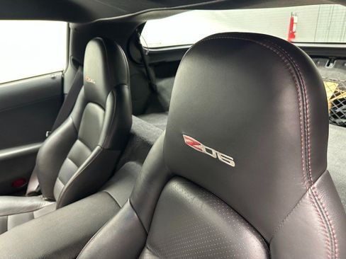 Used 2007 Chevrolet Corvette Z06 w/ Preferred Equipment Group RWD image 22