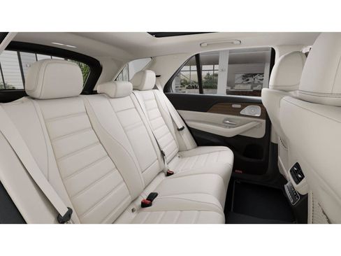 New 2026 Mercedes-Benz GLE 350 4MATIC image 4