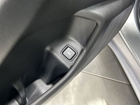 Used 2019 Honda Accord Hybrid image 14