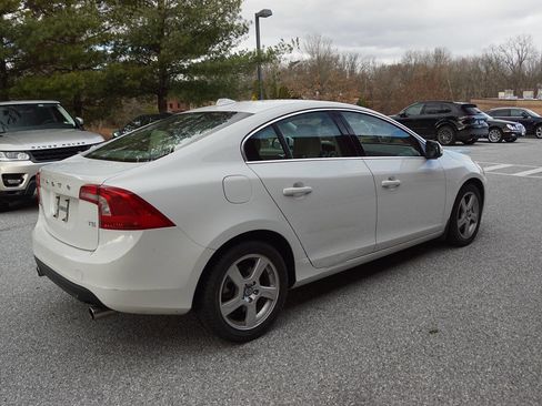 Used 2012 Volvo S60 T5 image 8