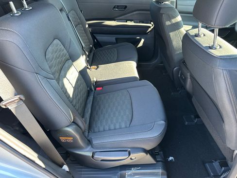 New 2025 Nissan Pathfinder SV w/ Black Appearance Package image 16