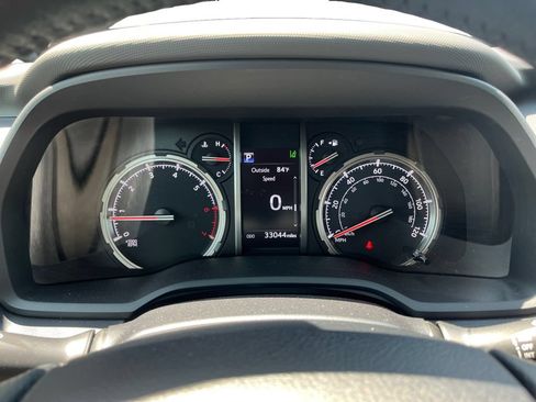 Used 2023 Toyota 4Runner TRD Off-Road Premium w/ Off Road Premium Plus Package AWD/4WD image 24