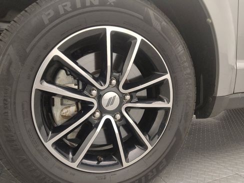 Used 2018 Dodge Journey SE w/ Popular Equipment Group image 31