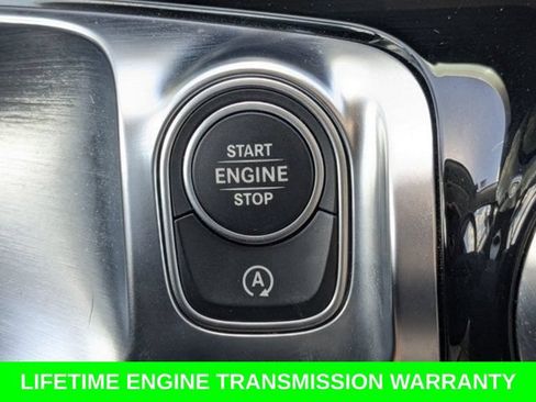 Used 2021 Mercedes-Benz GLB 250 4MATIC image 34