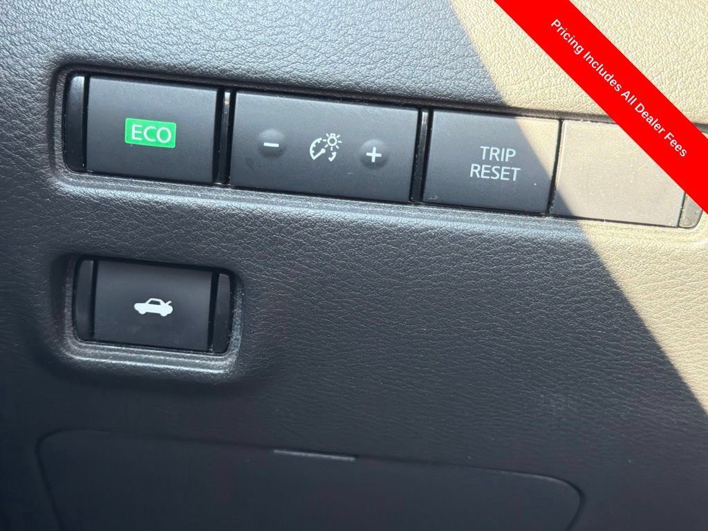 Used 2020 Nissan Sentra SR FWD image 18