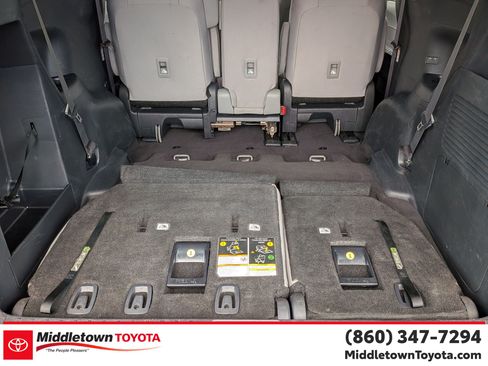 Certified 2025 Toyota Sienna LE AWD/4WD image 31