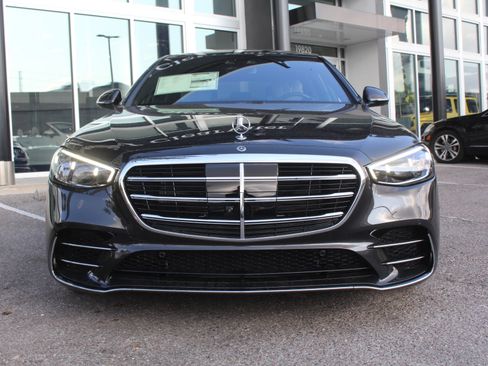 New 2025 Mercedes-Benz S 580 4MATIC Sedan image 8