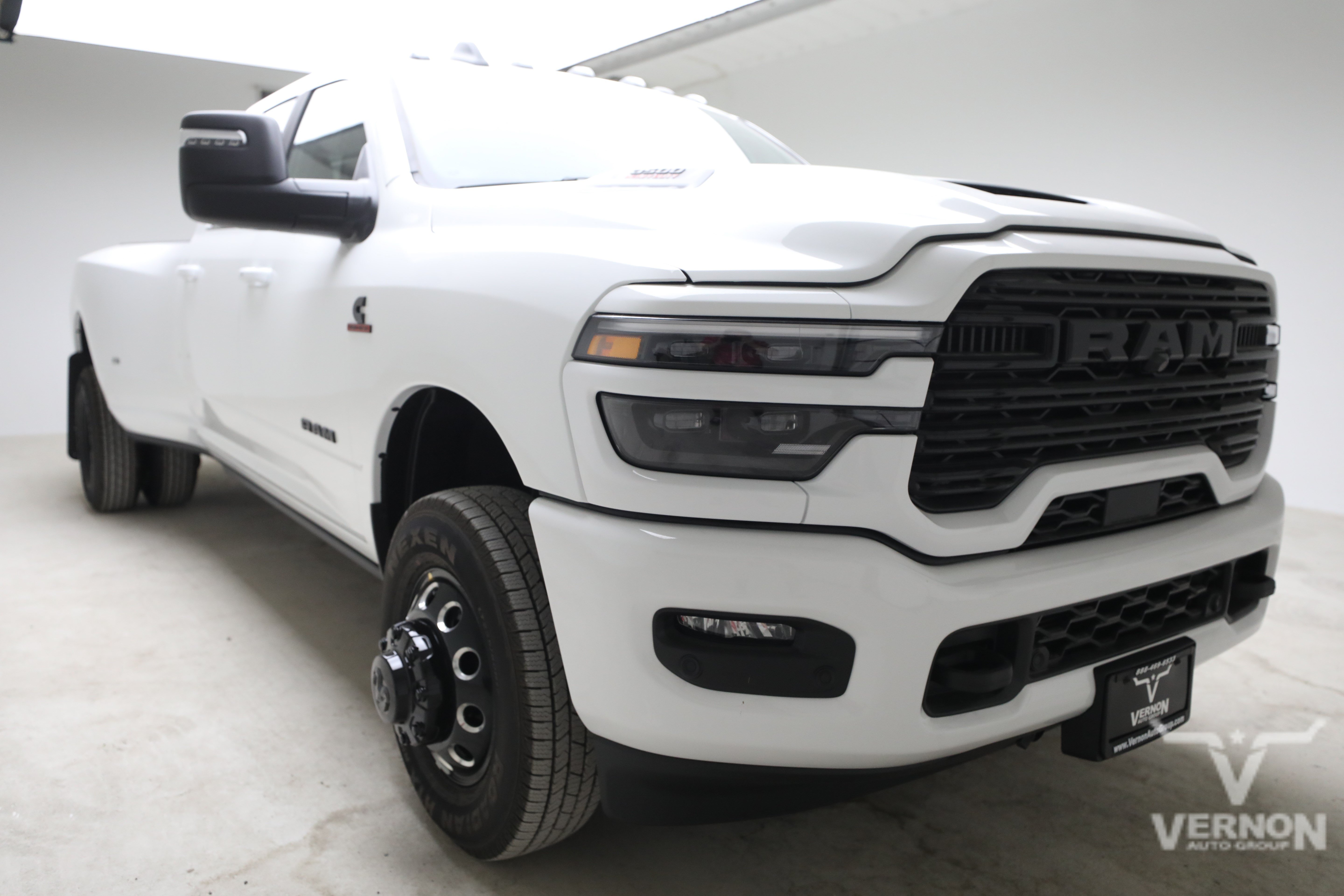 New 2026 RAM 3500 Laramie AWD/4WD image 7