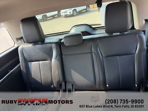 Used 2024 Ford Expedition XLT AWD/4WD image 27