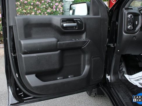 Used 2021 GMC Sierra 1500 4x4 Crew Cab w/ Sierra Value Package image 13