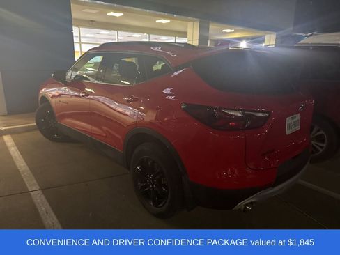 Used 2021 Chevrolet Blazer LT image 3