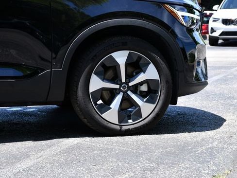 Certified 2026 Volvo XC40 B5 Plus AWD/4WD image 9