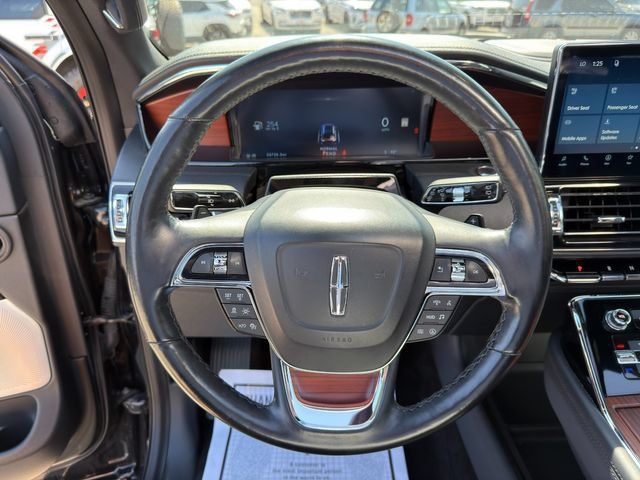 Used 2022 Lincoln Navigator Reserve AWD/4WD image 42