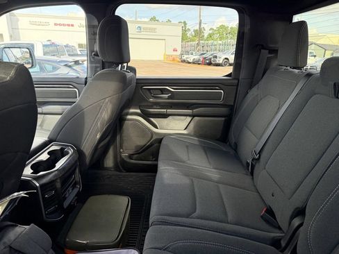 Used 2022 RAM 1500 Big Horn AWD/4WD image 11