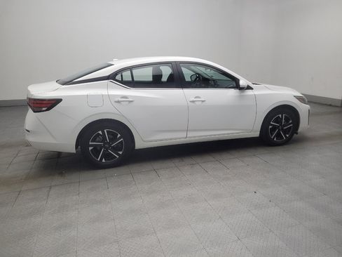 Used 2025 Nissan Sentra SV FWD image 10