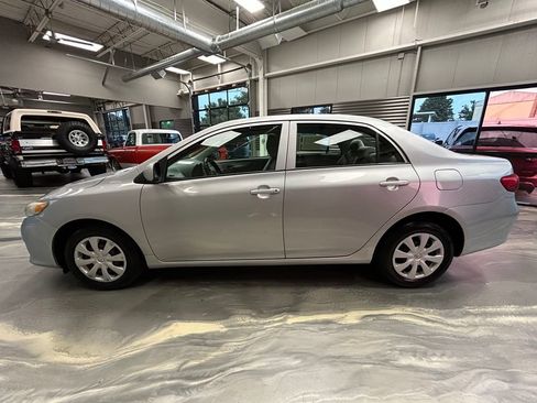 Used 2009 Toyota Corolla LE w/ Preferred Accessory Pkg FWD image 30