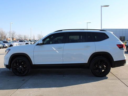 Used 2022 Volkswagen Atlas SE image 4