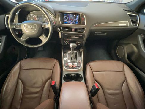 Used 2017 Audi Q5 2.0T Premium Plus w/ Technology Package image 16