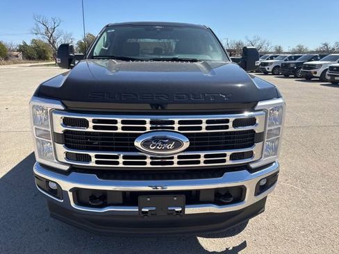 New 2026 Ford F250 XLT w/ FX4 Off-Road Package AWD/4WD image 2