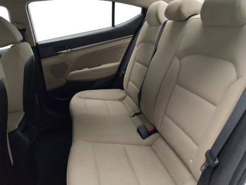 Used 2017 Hyundai Elantra Value Edition image 18