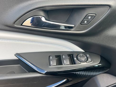 New 2026 Chevrolet Trax LT w/ LT Convenience Package FWD image 8