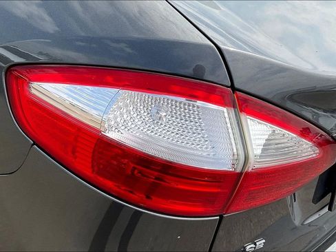 Used 2019 Ford Fiesta SE image 28