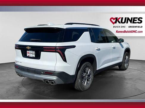 Used 2025 Chevrolet Traverse LT AWD/4WD image 10