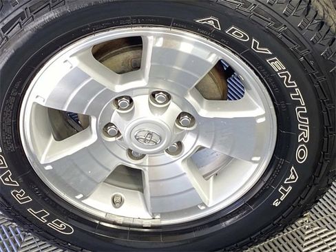 Used 2015 Toyota Tacoma 4x4 Double Cab w/ TRD Sport Package image 30