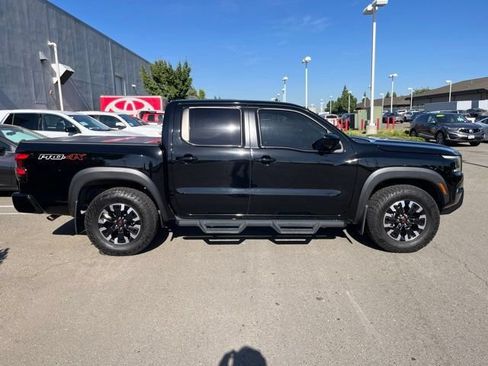 Used 2022 Nissan Frontier PRO-4X AWD/4WD image 4