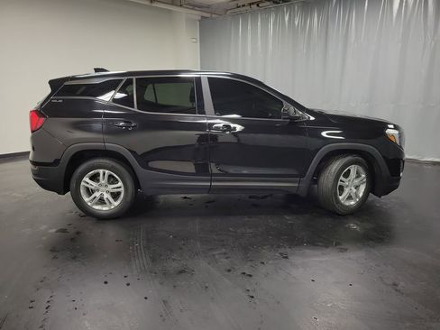 Used 2021 GMC Terrain SLE FWD image 9