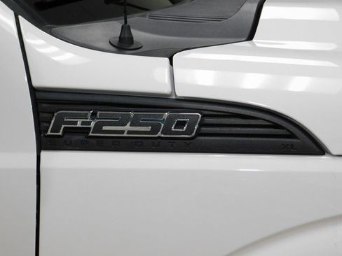 Used 2015 Ford F250 XL image 14
