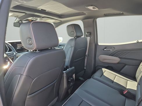 New 2026 GMC Canyon Denali image 18