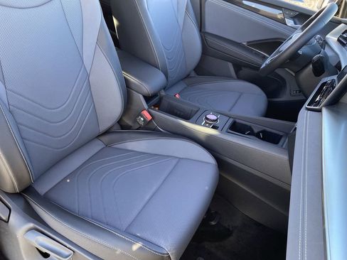 New 2026 Volkswagen Tiguan SE image 7