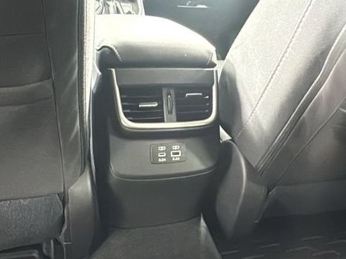 Certified 2025 Subaru Outback Premium w/ Popular Package #1A image 40