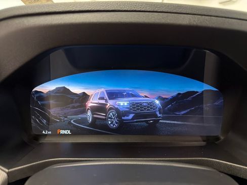 New 2026 Ford Explorer Active RWD image 15