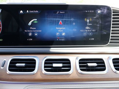 Used 2021 Mercedes-Benz GLE 450 4MATIC w/ AMG Line Exterior image 51