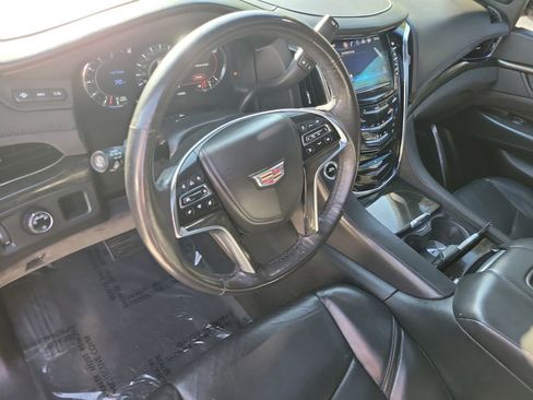 Used 2017 Cadillac Escalade ESV Platinum image 29