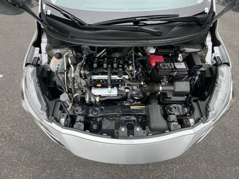 Used 2025 Nissan Versa SV FWD image 30