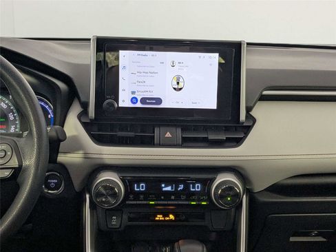 Used 2025 Toyota RAV4 XLE w/ Convenience Package image 39