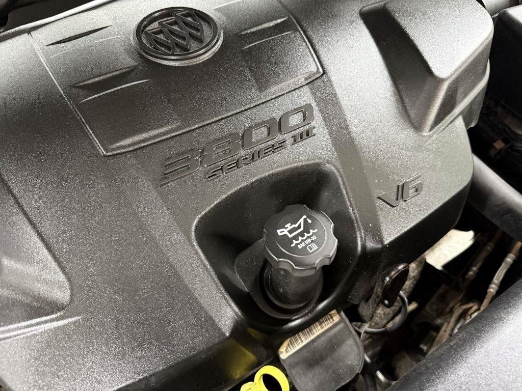 Used 2008 Buick Lucerne CXL FWD image 31