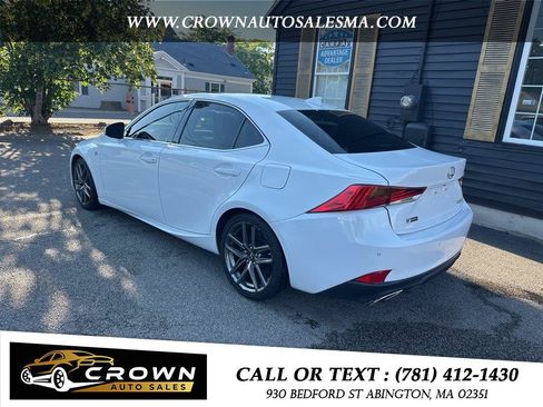 Used 2020 Lexus IS 300 F Sport w/ F Sport Package RWD image 4
