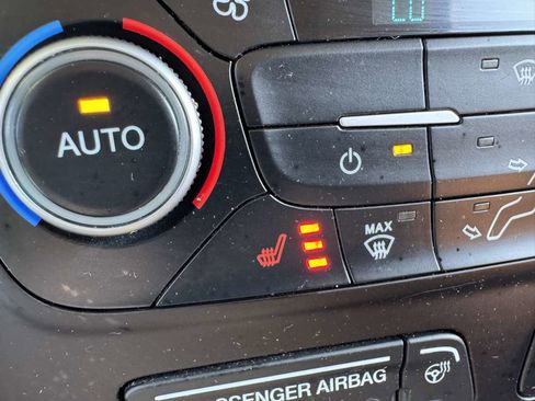 Used 2018 Ford Escape Titanium image 31