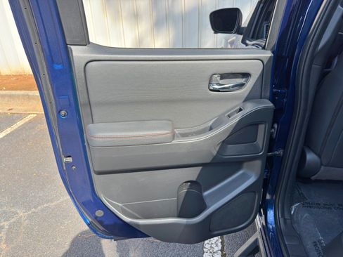 Used 2022 Nissan Frontier Pro-X RWD image 38