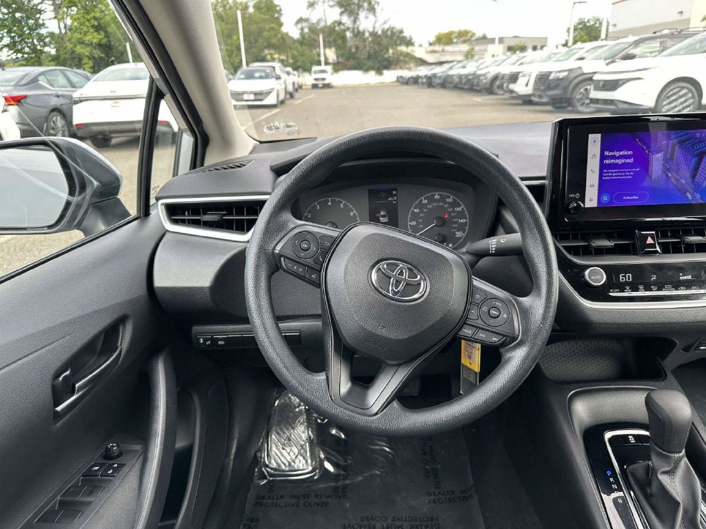 Used 2024 Toyota Corolla LE FWD image 12