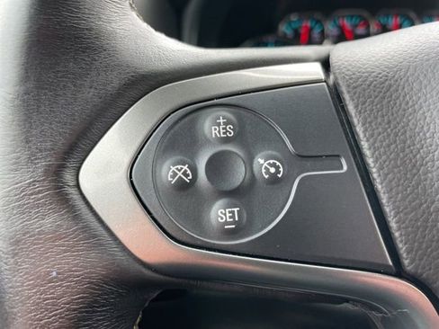 Used 2018 Chevrolet Silverado 1500 LT image 16